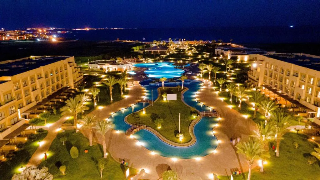 MOVENPICK RESORT SOMA BAY