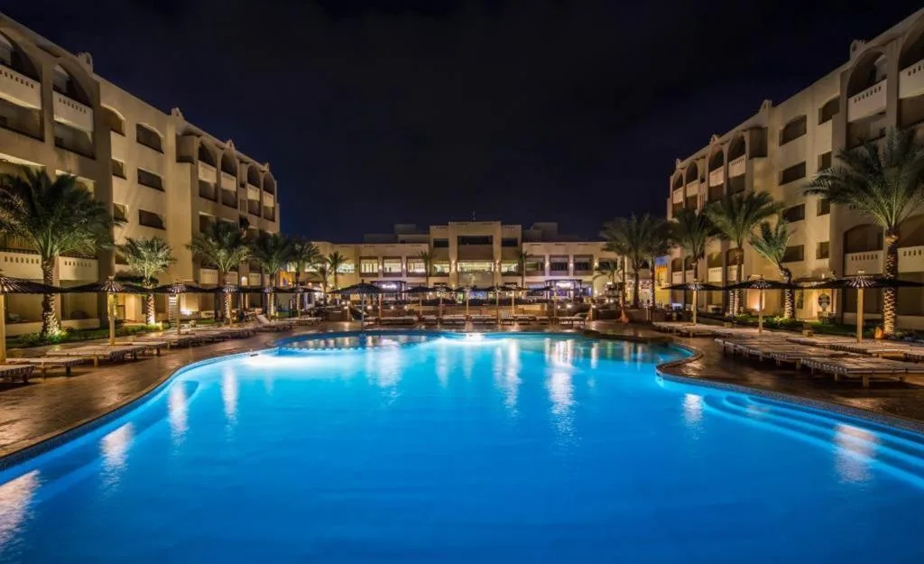 EL KARMA AQUA BEACH RESORT